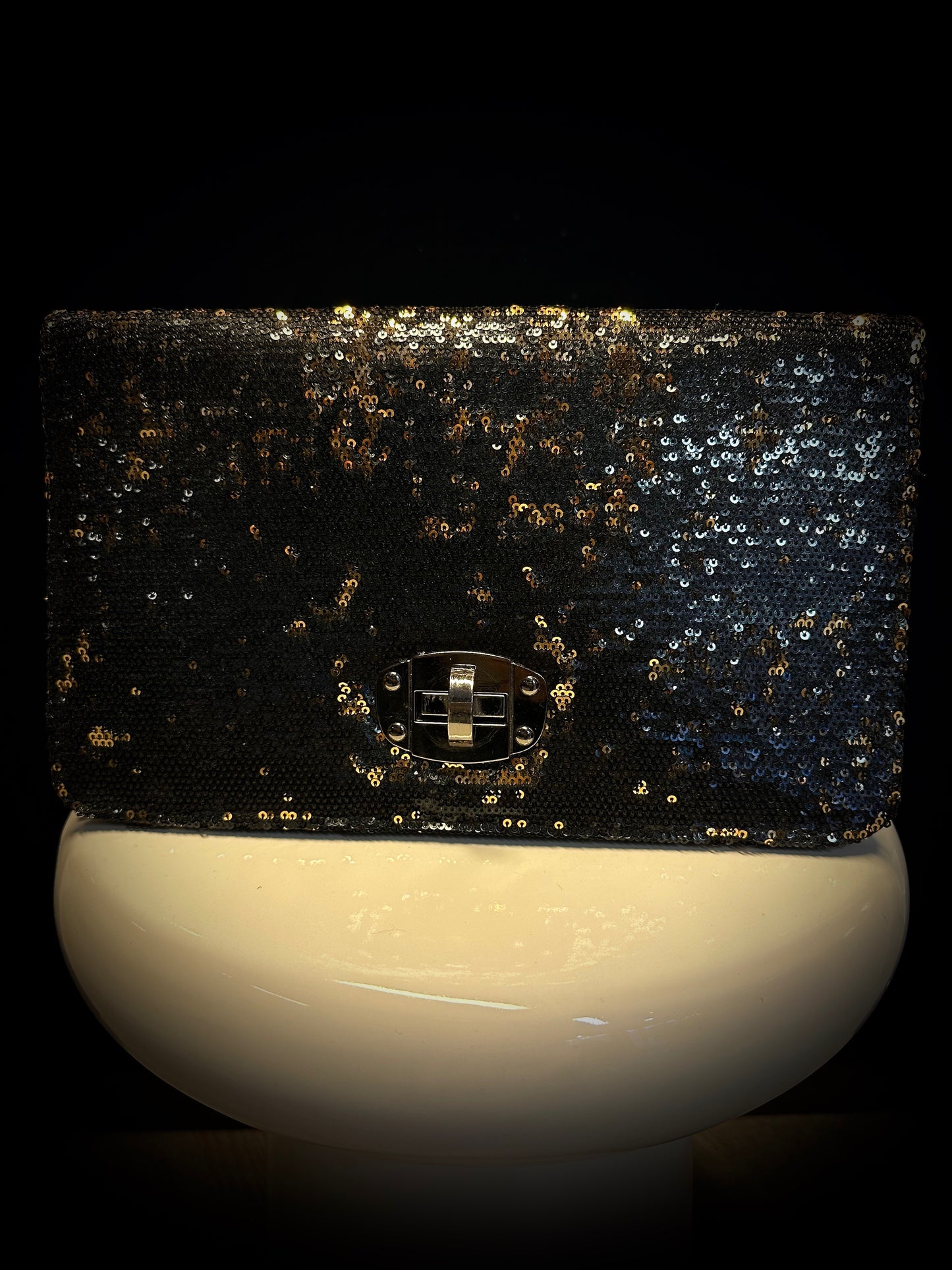 Sparkling Clutch